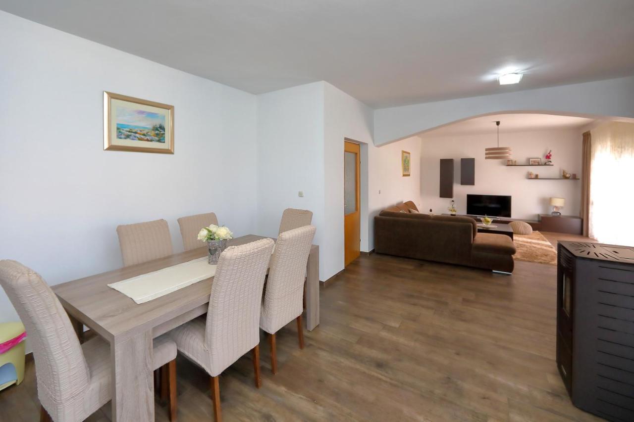 Apartments Adrian Бибинє Екстер'єр фото
