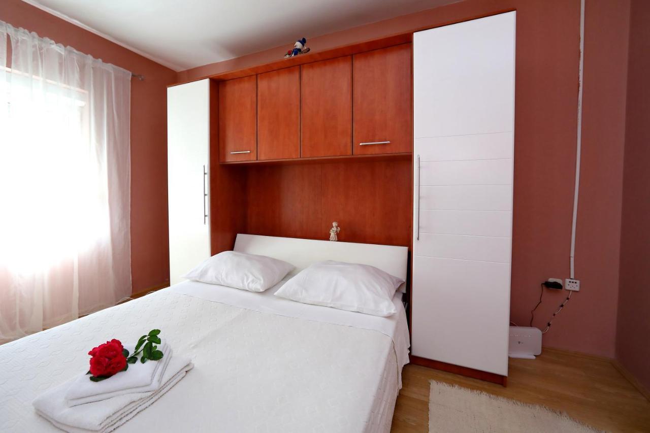 Apartments Adrian Бибинє Екстер'єр фото
