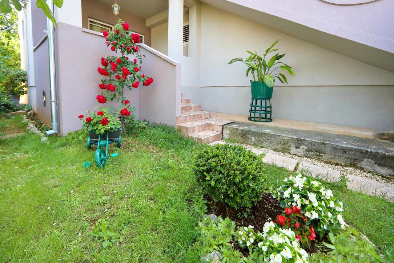 Apartments Adrian Бибинє Екстер'єр фото
