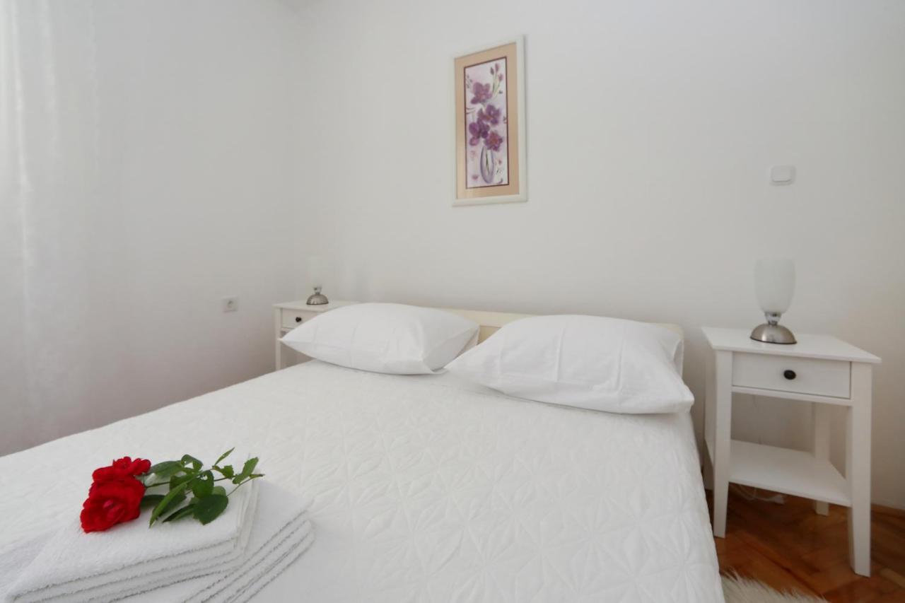 Apartments Adrian Бибинє Екстер'єр фото